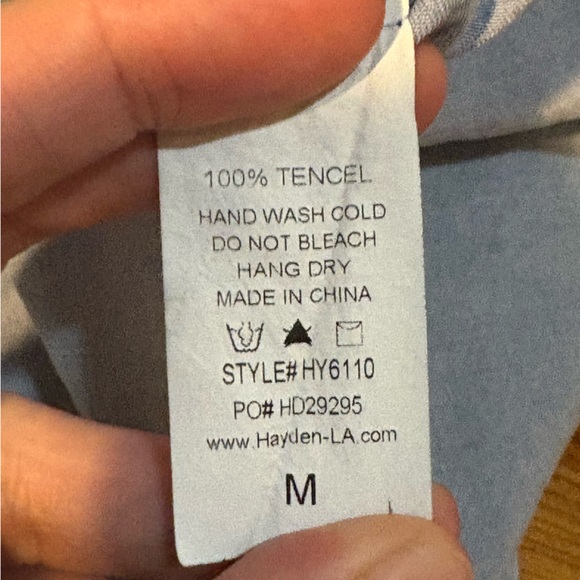 Hayden Los Angeles Tencel Square Neck Ruffle Cap Sleeve Top Light Denim Medium - Picture 11 of 13